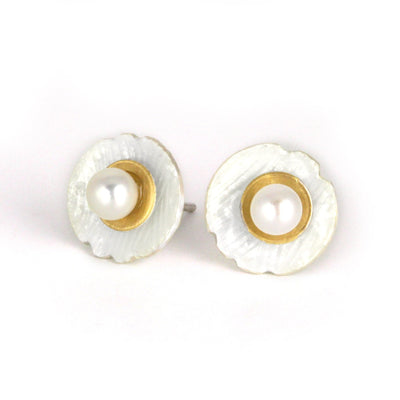 Pearl in Shell Stud-22k Gold - Wear Ever Jewelry 