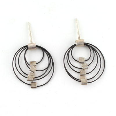 Graduated Circle Mini Post Earrings - Wear Ever Jewelry 